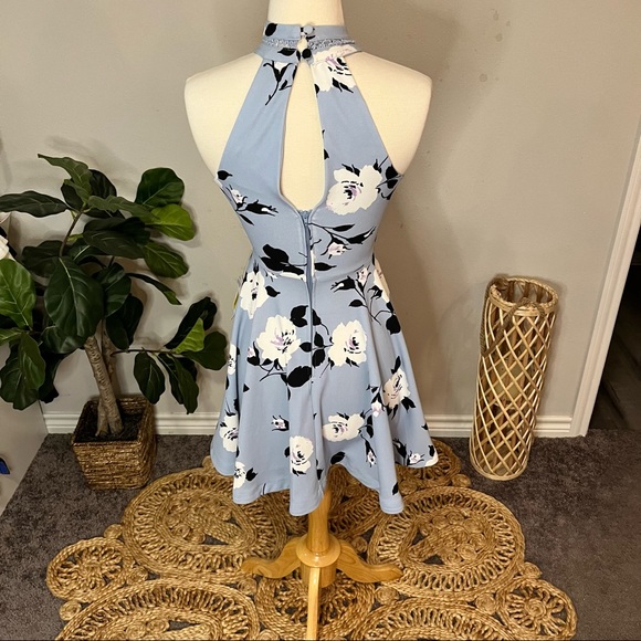 NWT B Darlin Womens Floral Halter Fit & Flare Dress - Picture 3 of 9